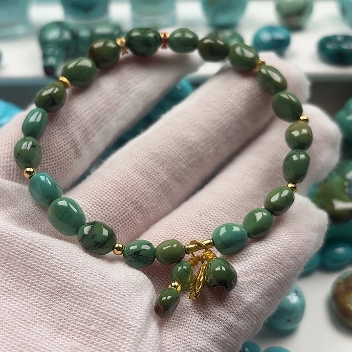 绿松石未镶嵌珠宝奇石