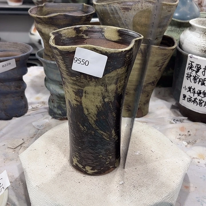 摆件高21，口12，有孔9550