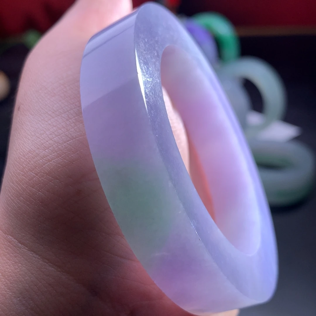 定制翡翠未镶嵌翡翠手镯