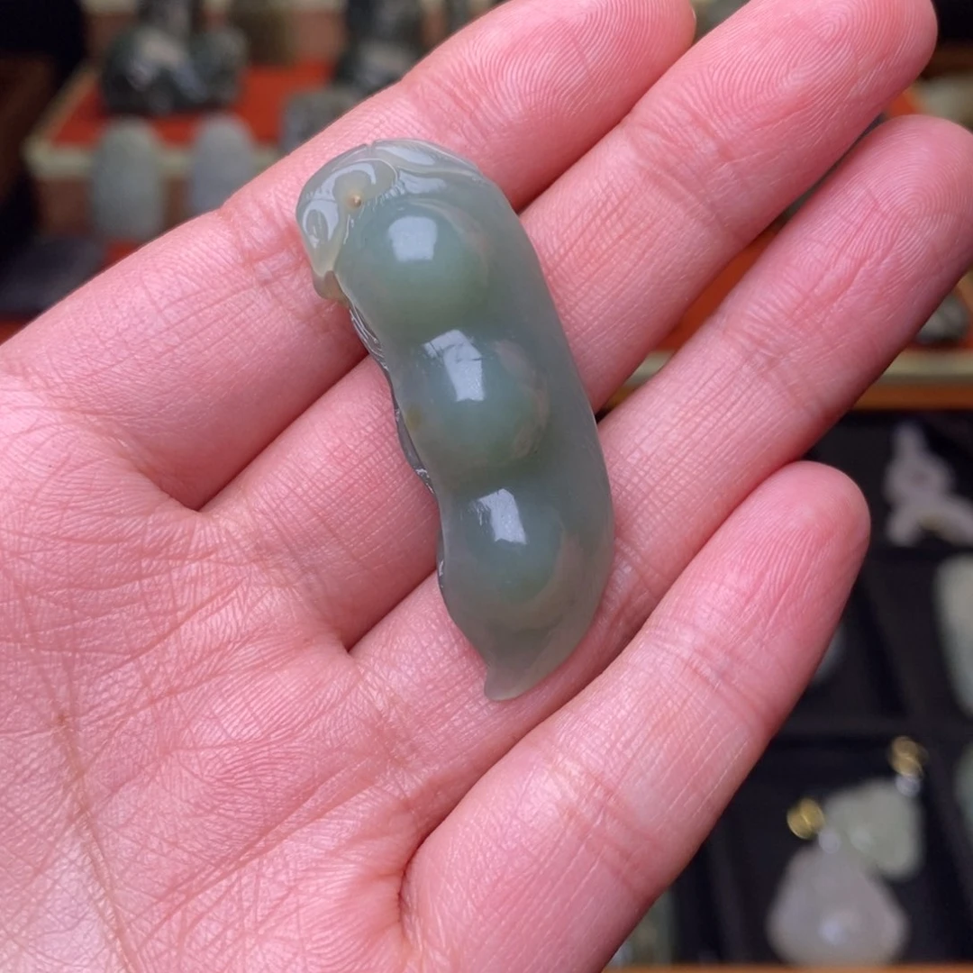 和田玉颈饰未镶嵌小*