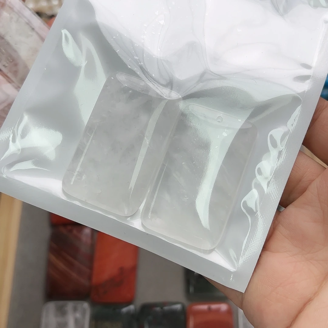 旻***汐玛瑙/玉髓未镶嵌珠宝半成品无事牌2颗
