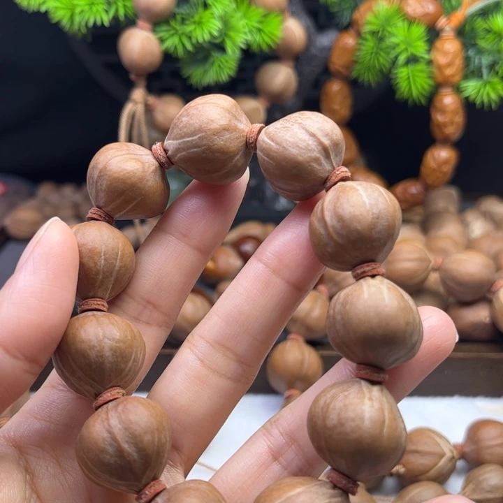 ღ***࿐橄榄核手串/手链2.0*2.1三花铁核