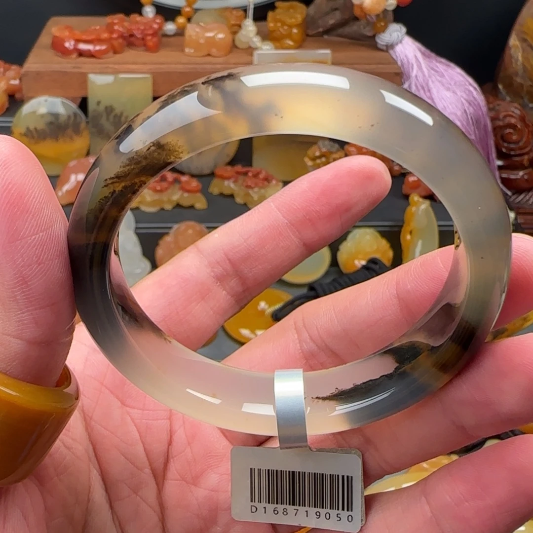 三***话未镶嵌石英质玉（黄龙玉）手镯