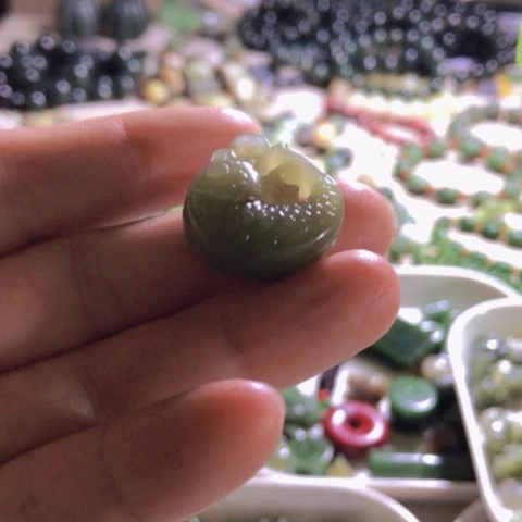 手链未镶嵌和田玉（糖玉）