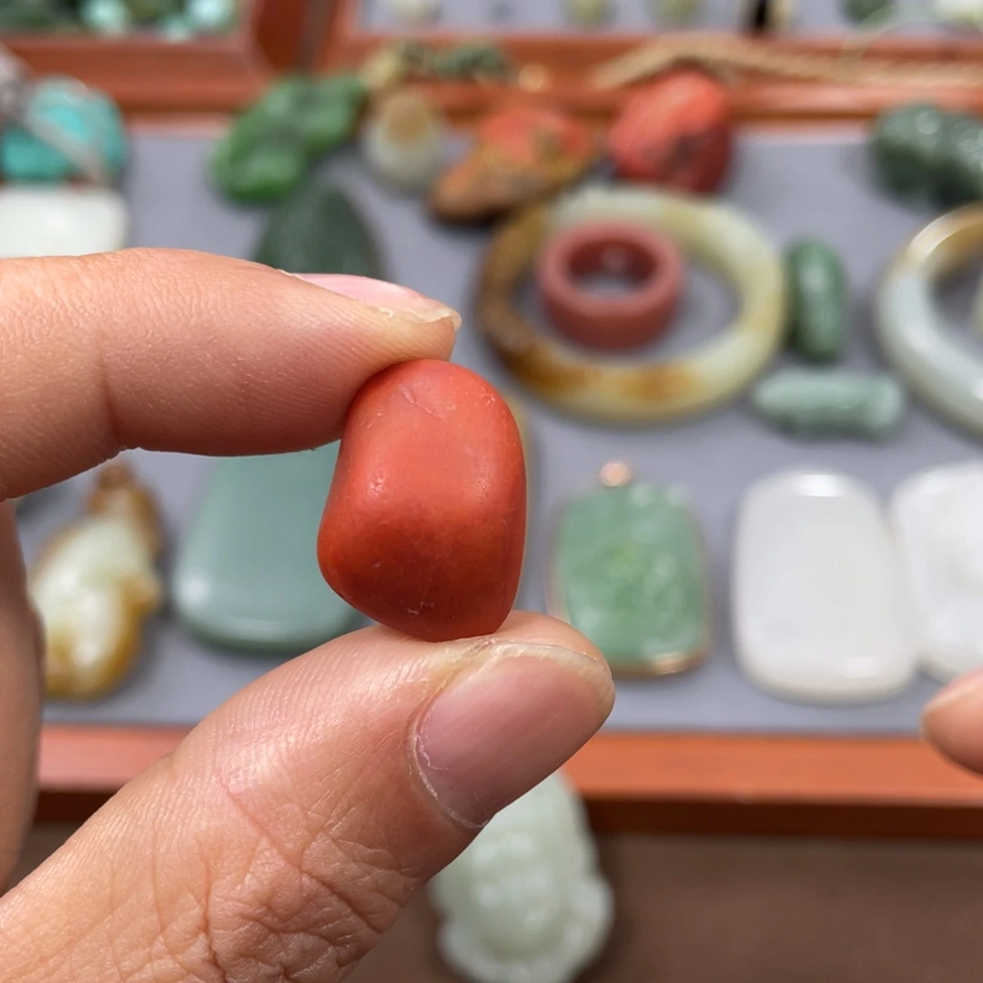 南红玛瑙颈饰未镶嵌