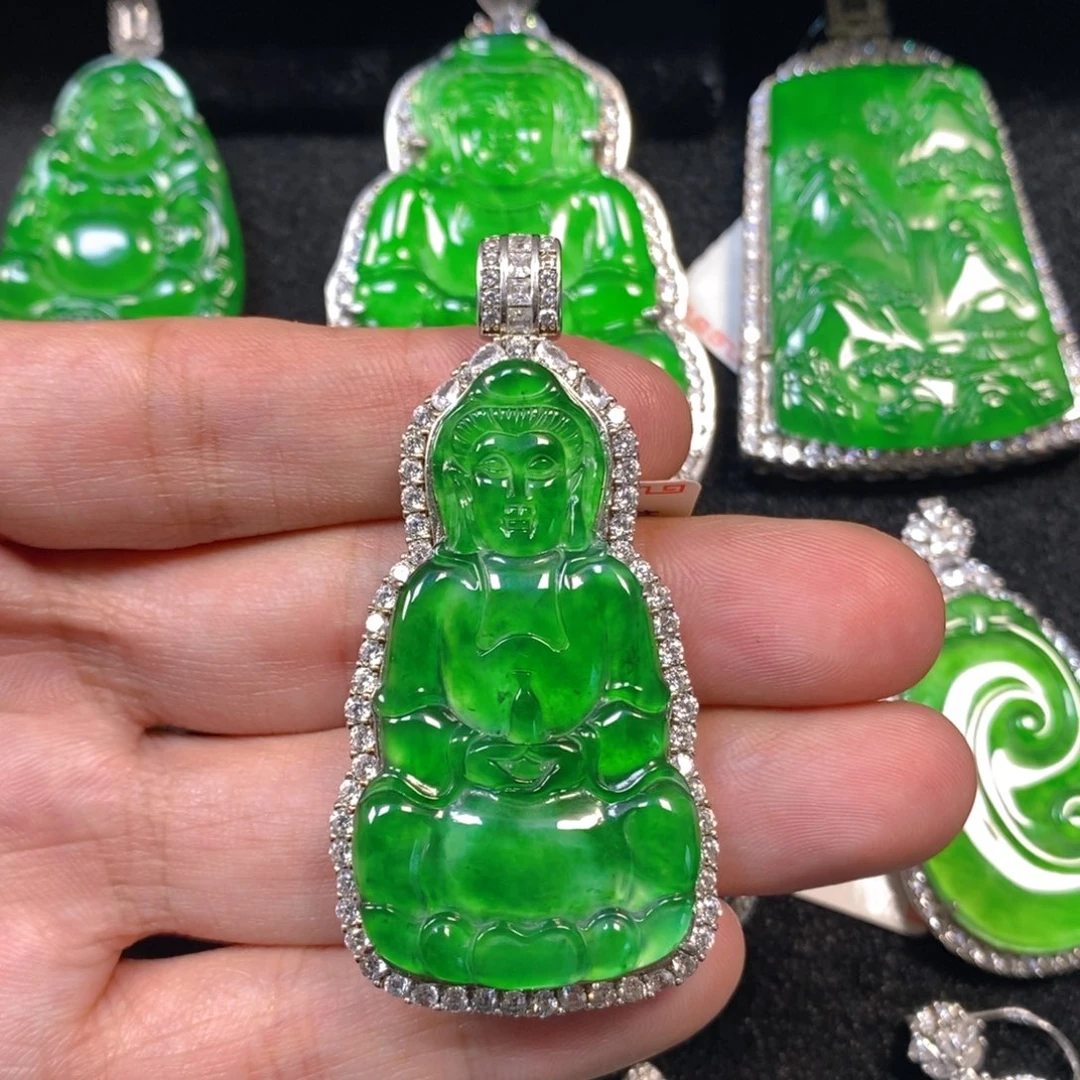 颈饰银S925镶嵌翡翠观音吊坠