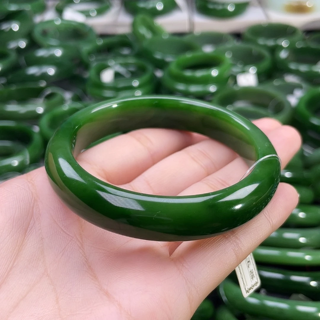 未镶嵌手镯和田玉（碧玉）