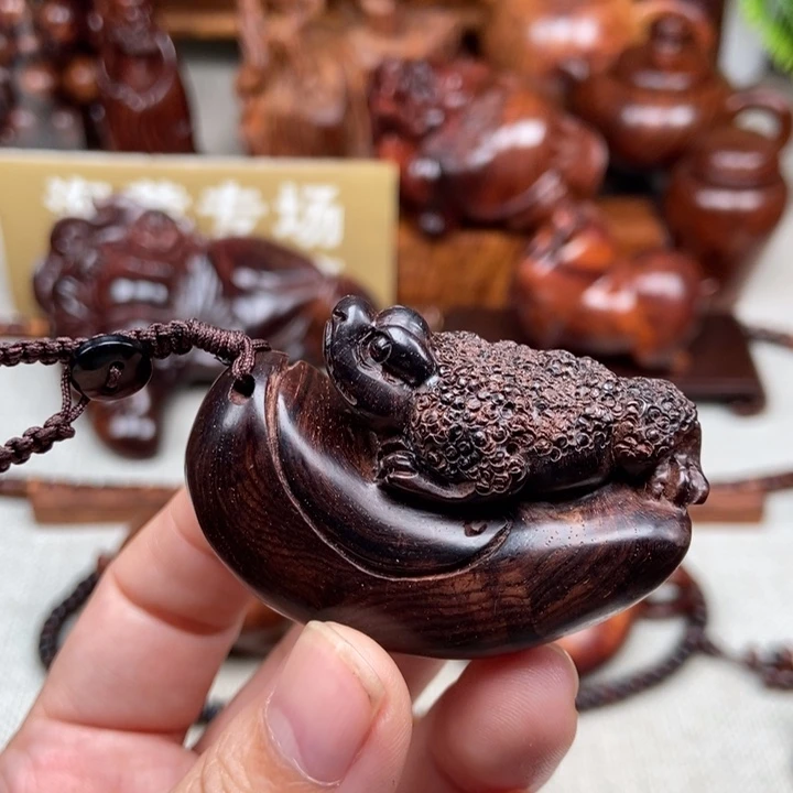 黄花梨/降香黄檀把件