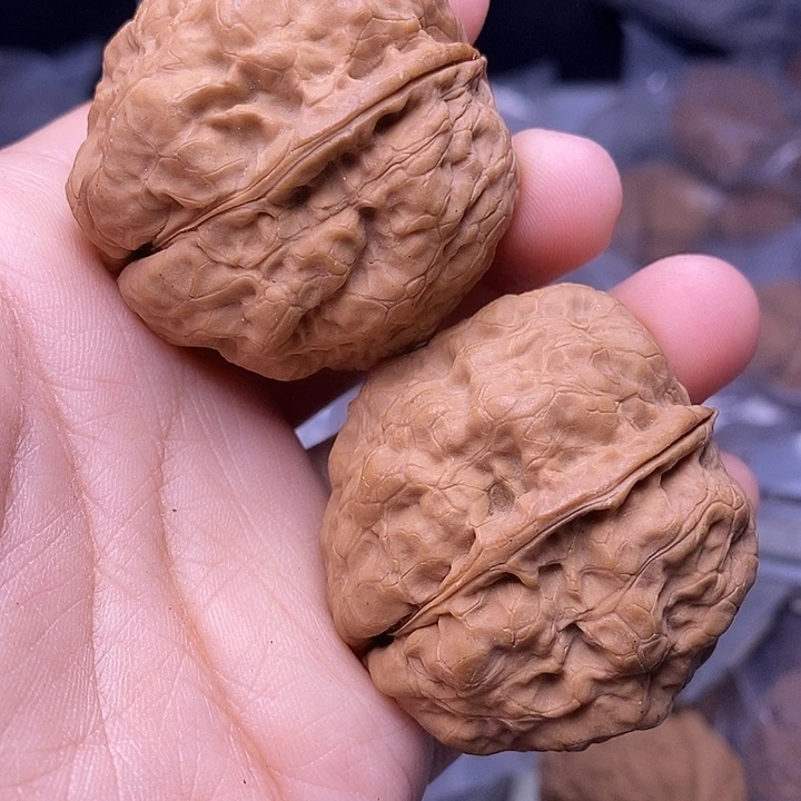 日***溢文玩核桃吊坠   39