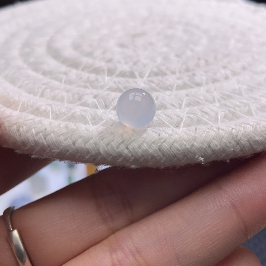 散珠翡翠特色冰粉底圆珠卡8.1mm