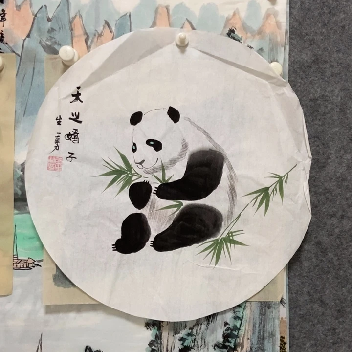 国画熊猫40厘米圆形