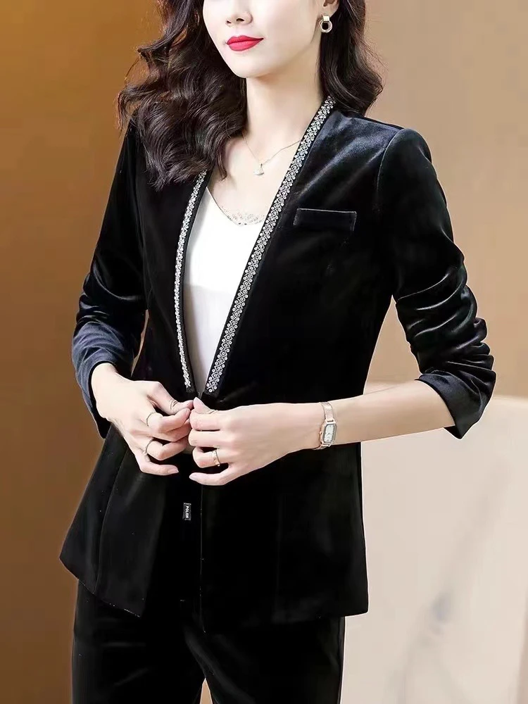 小西装女2025春季气质显瘦设计感钉珠领金丝绒西服外套上衣