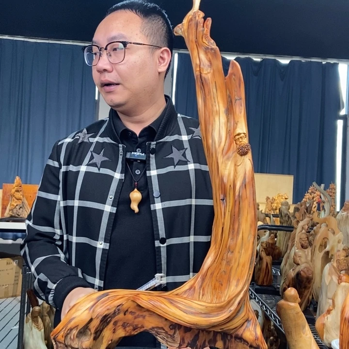 柏木（崖柏）随型摆件