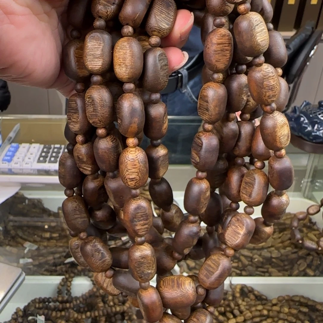 沉香手串多样性发1条巨无霸瘤疤千里香高货53克