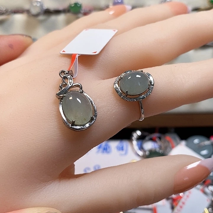 翡翠戒指银S925镶嵌