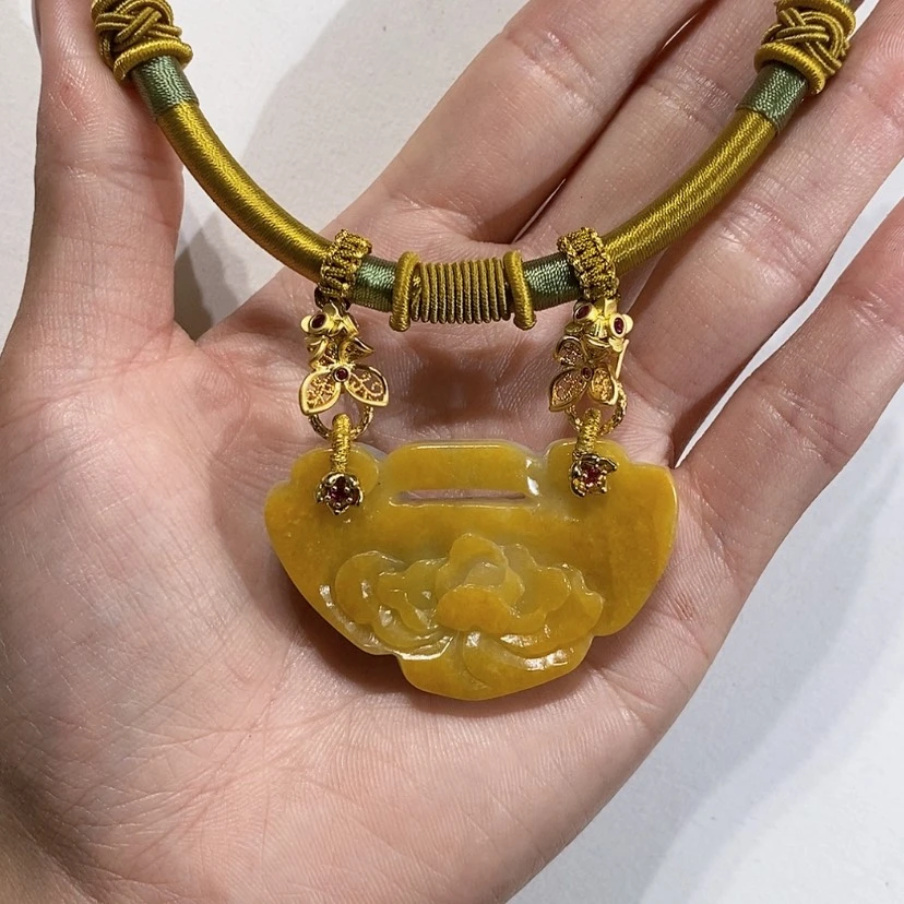 【闪购商品】颈饰未镶嵌翡翠