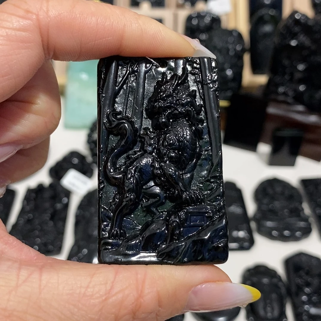 张***头岫玉未镶嵌纯天然岫玉颈饰