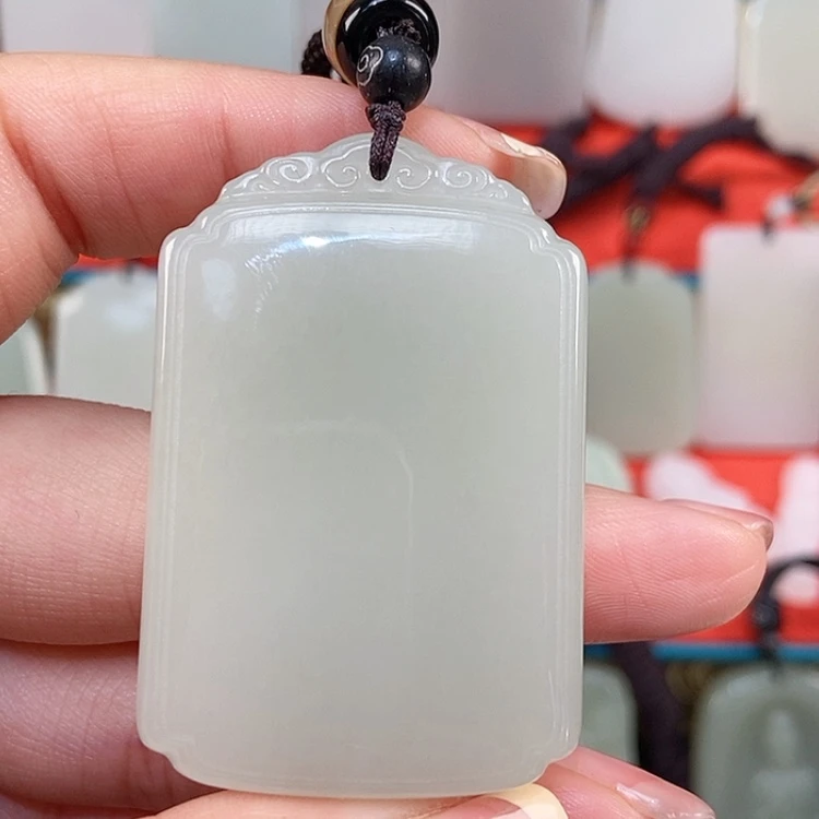 【闪购商品】颈饰未镶嵌和田玉