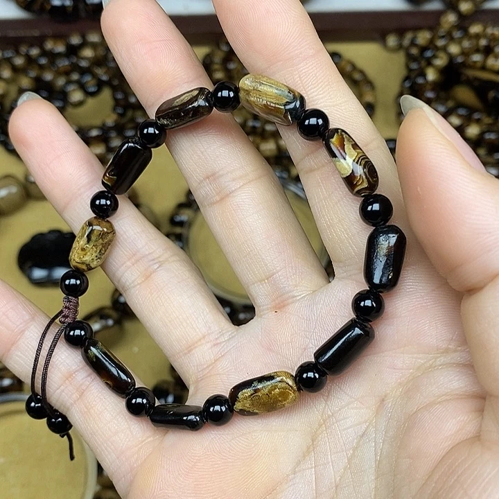 香榧木葡*精品血柳手链