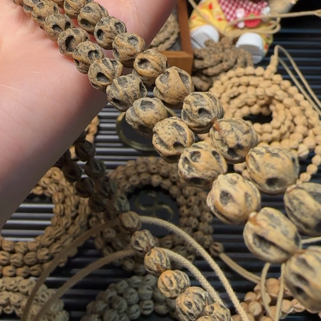 沉***@柏香籽/百香籽吊坠