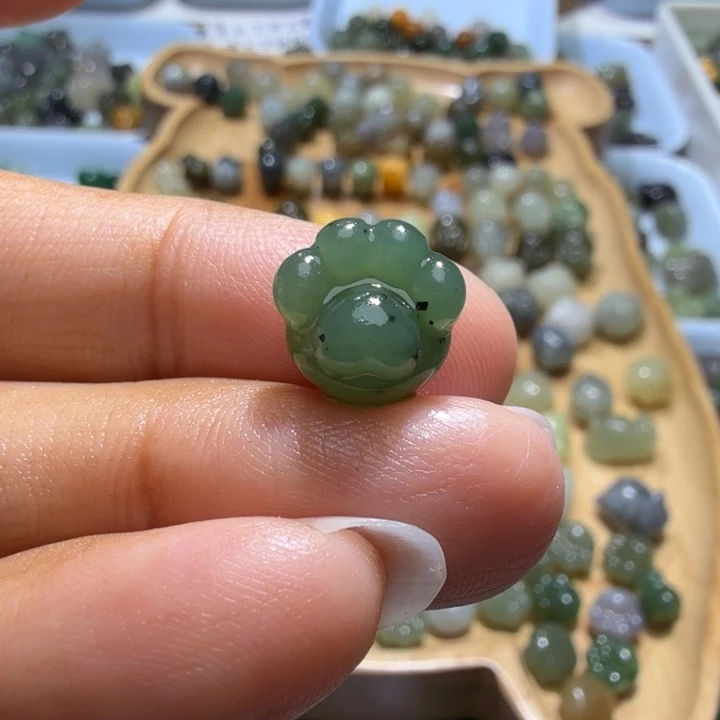 未镶嵌和田玉珠宝半成品