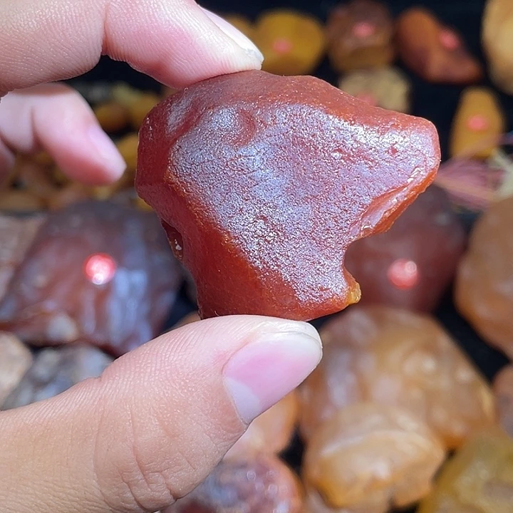 裸石琥珀未镶嵌吊坠