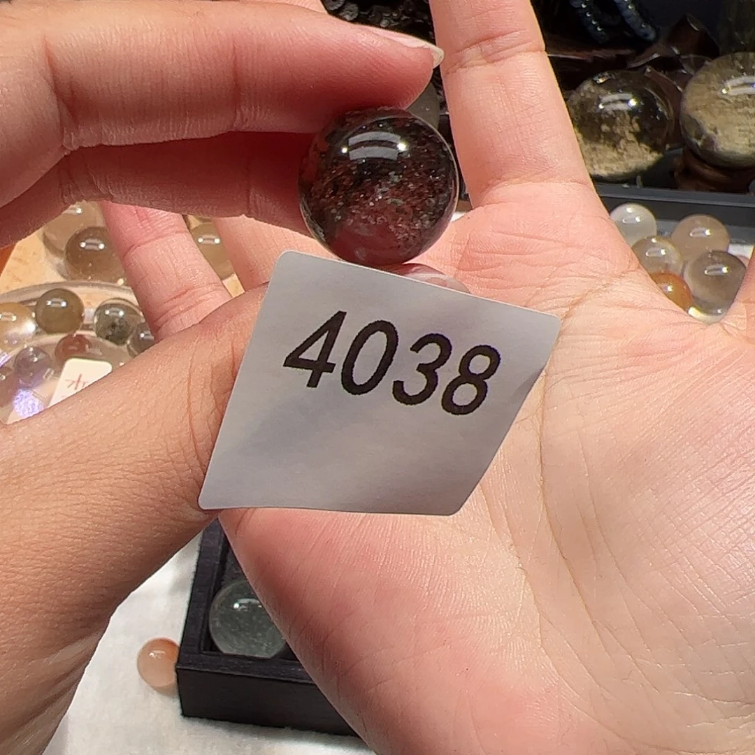 未镶嵌水晶大型摆件（非配饰）