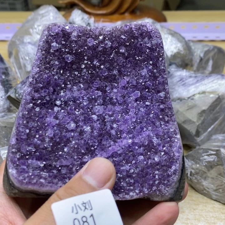 未镶嵌紫晶大型摆件（非配饰）