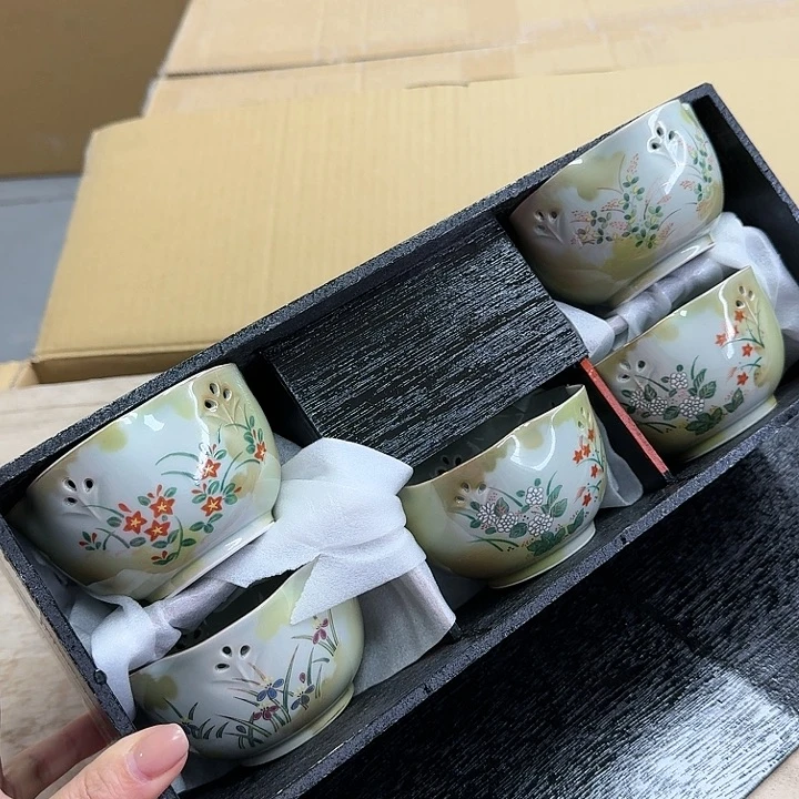 精品瓷器。