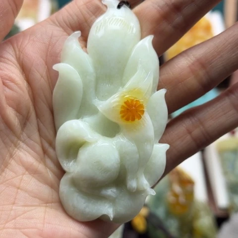 岫玉挂件未镶嵌我***欣