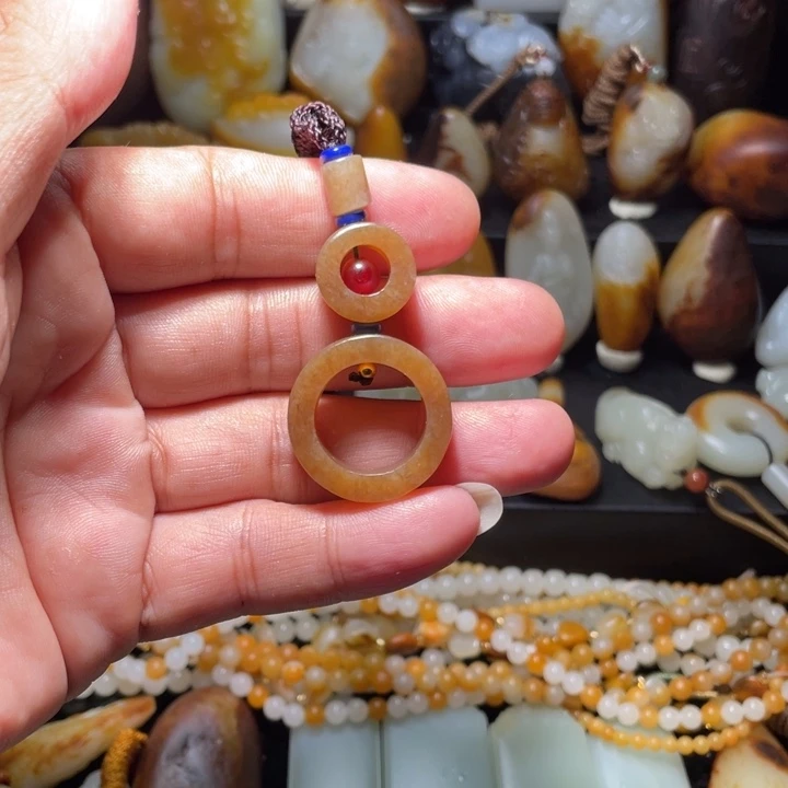 和田玉未镶嵌珠宝奇石