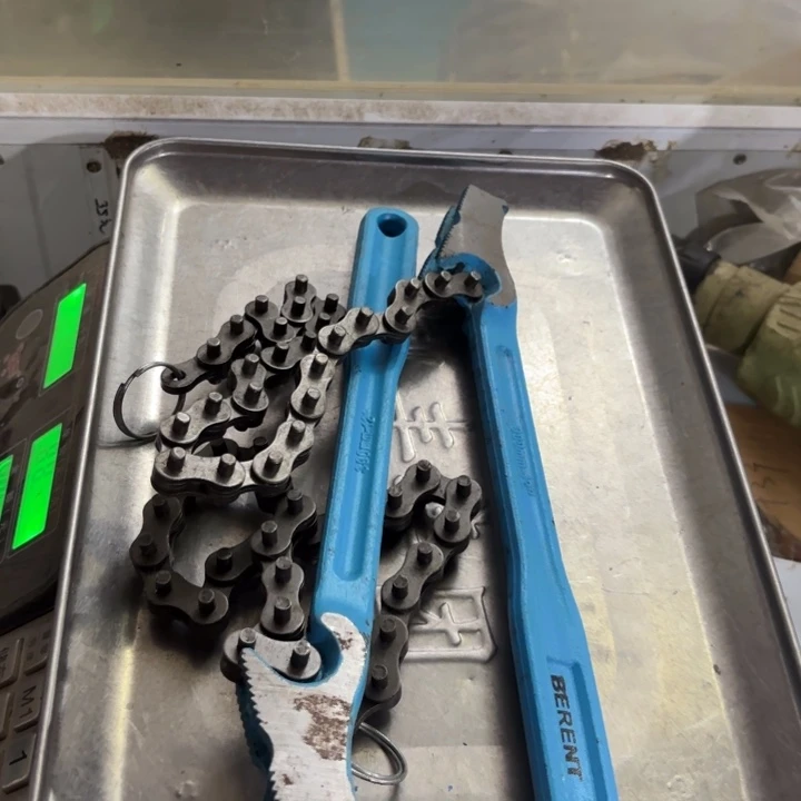 百锐链条扳手两个