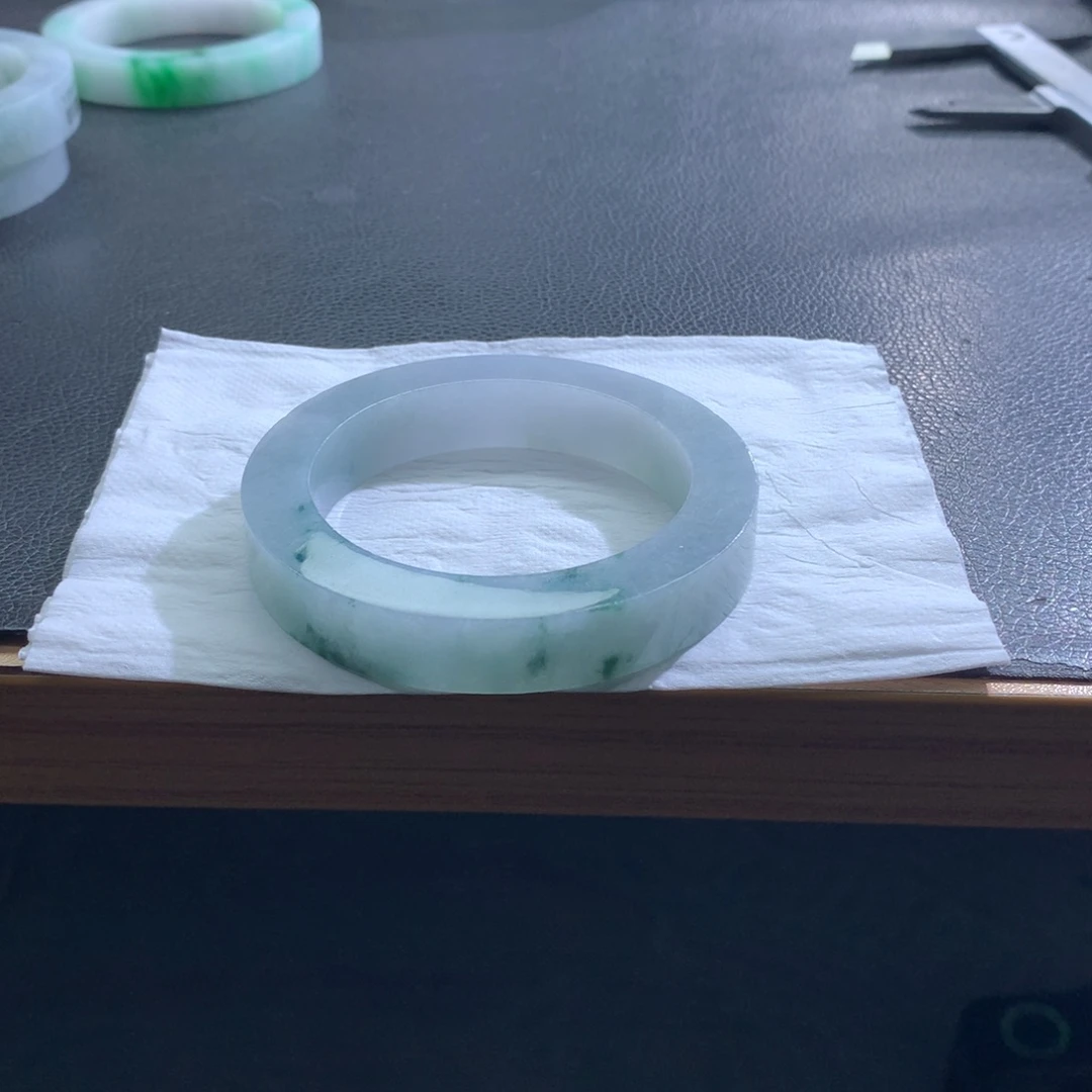 一***️定制翡翠未镶嵌翡翠手镯翡翠
