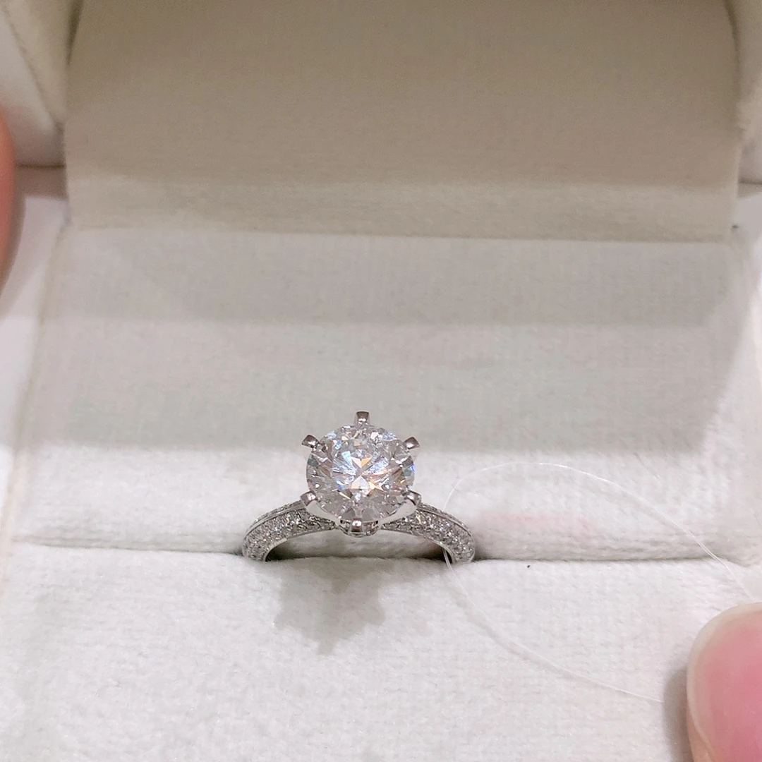 18K金镶嵌实验室培育钻石16、17圈