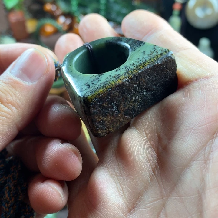 岫岩河磨玉（透闪石质玉）扳指未镶嵌