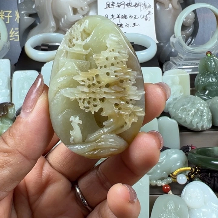 和田玉未镶嵌颈饰