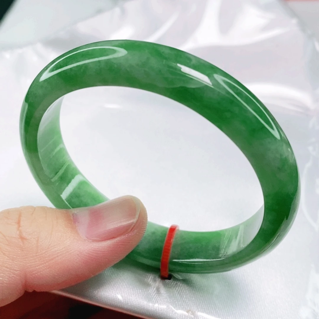 未镶嵌手镯翡翠52.5圈口贵妃