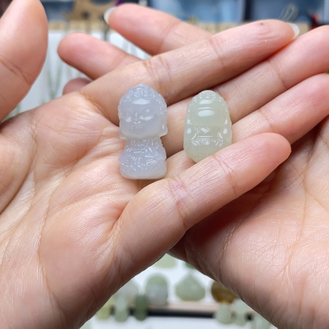 N***g和田玉未镶嵌吊坠(不含链)