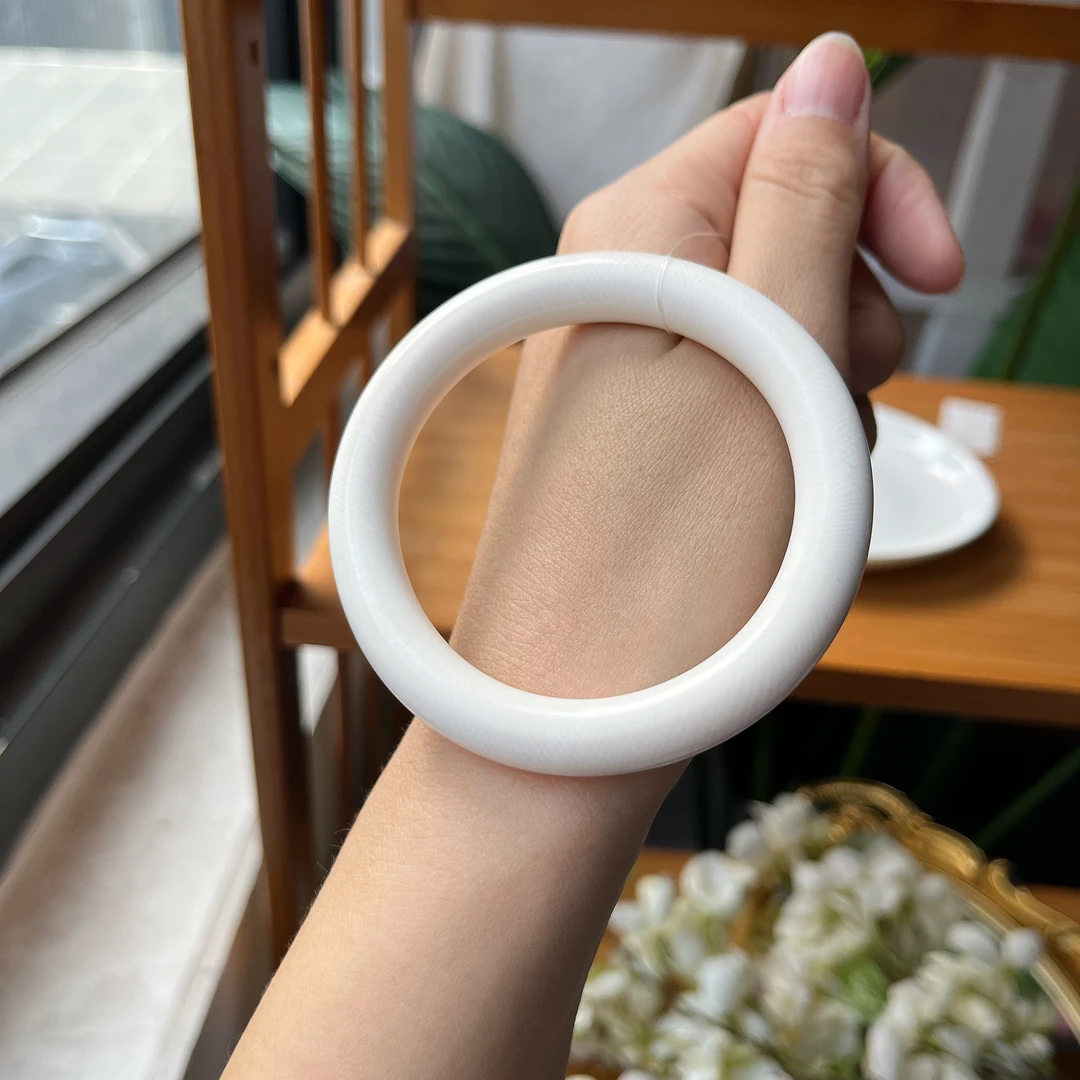 猛犸牙圆条手镯【条款厚度约9mm】