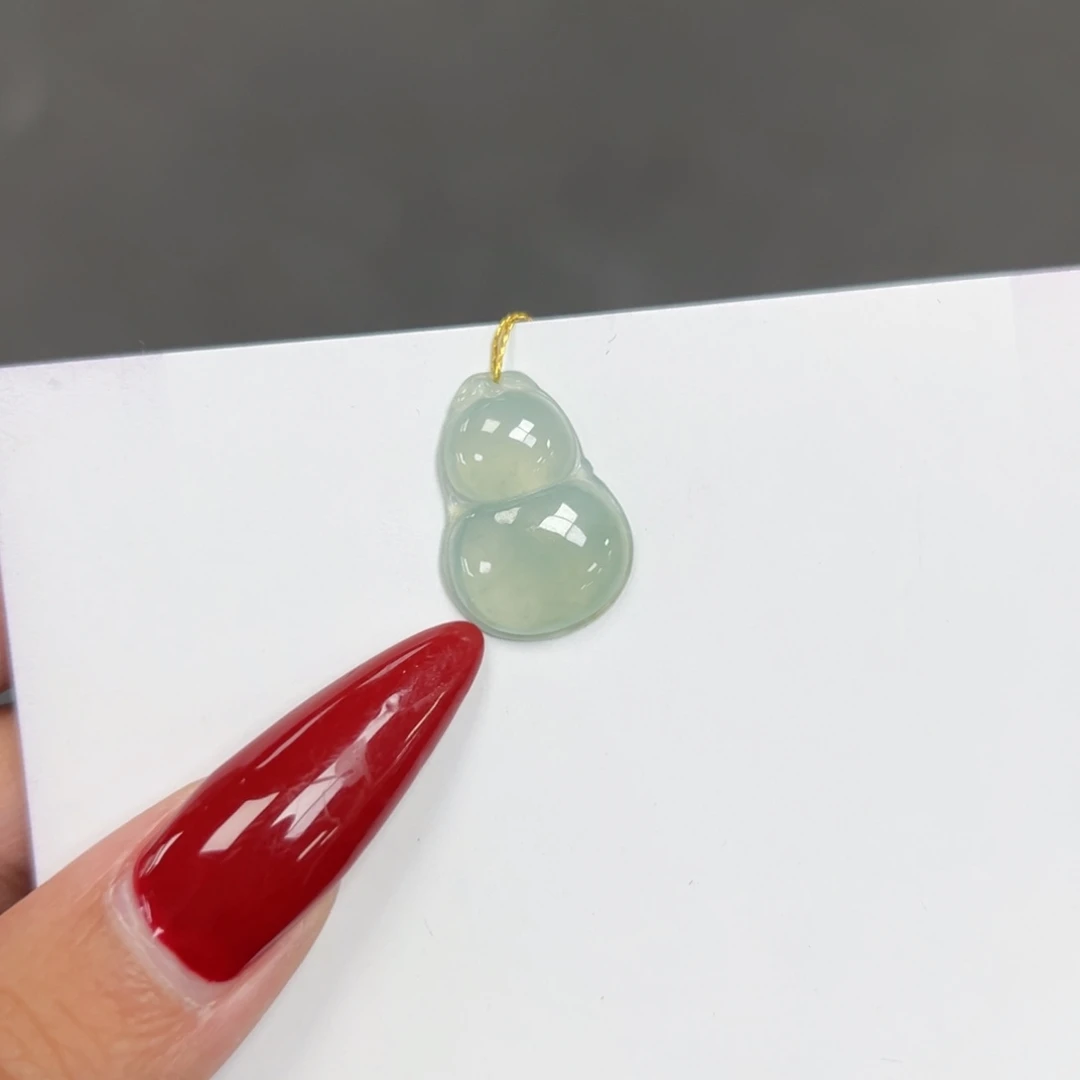 翡翠颈饰未镶嵌葫芦