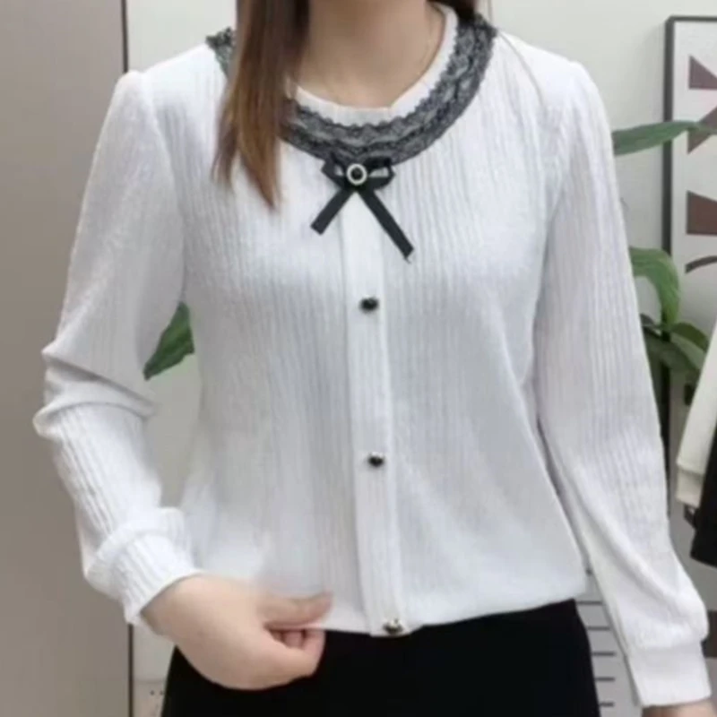 新款2025妈妈蝴蝶结毛衣宽松圆领亮片长袖打底上衣短款套头牛