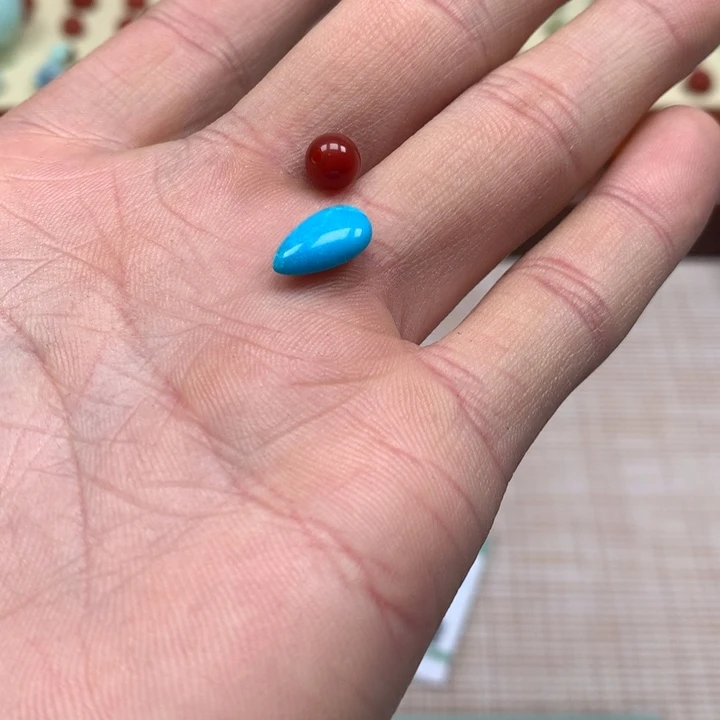 南红玛瑙配饰未镶嵌宋*略