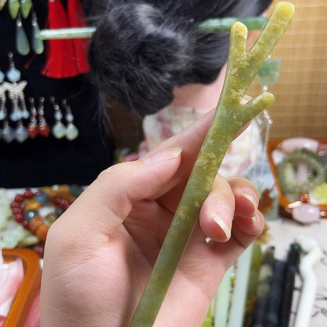蛇纹石玉未镶嵌发饰