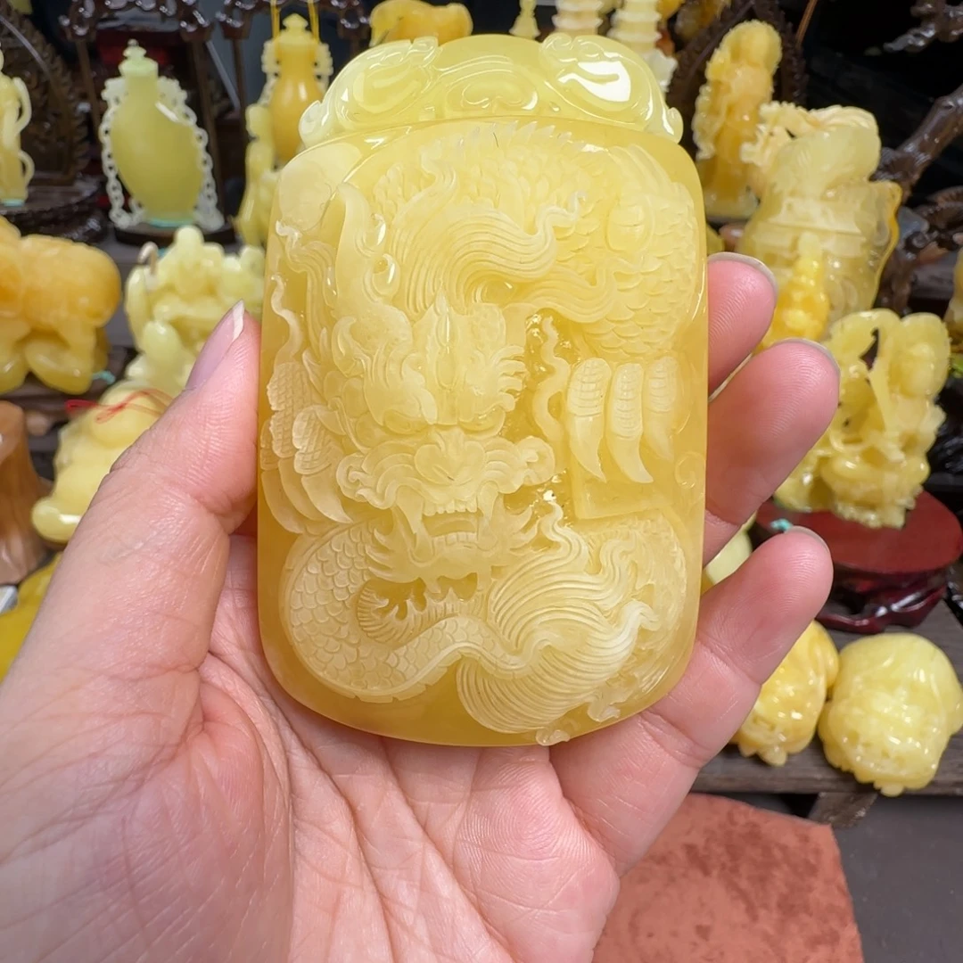 蜜蜡未镶嵌珠宝奇石