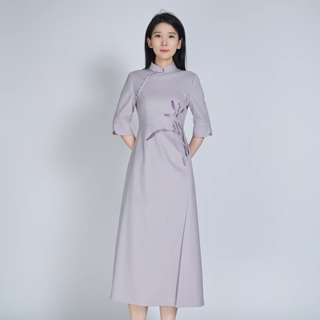 中式绵羊毛长款气质竹叶刺绣优雅女士显瘦芷兰连衣裙HBSS010090