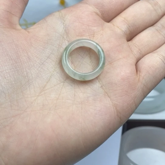 石英质玉（金丝玉）未镶嵌手镯