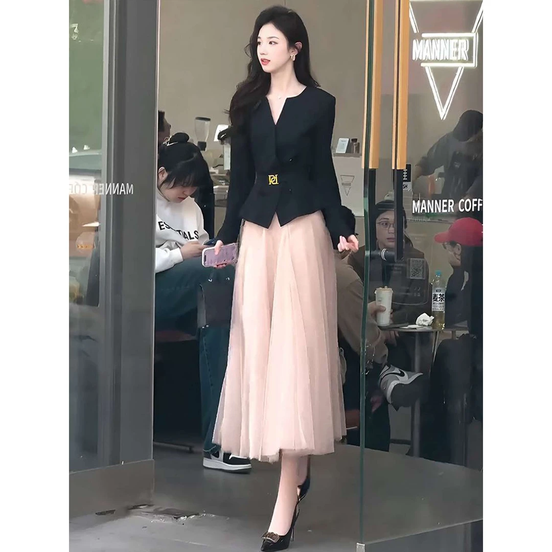 洋气赫本风通勤套装裙微胖新款温柔甜美系韩版收腰西服半身裙套装