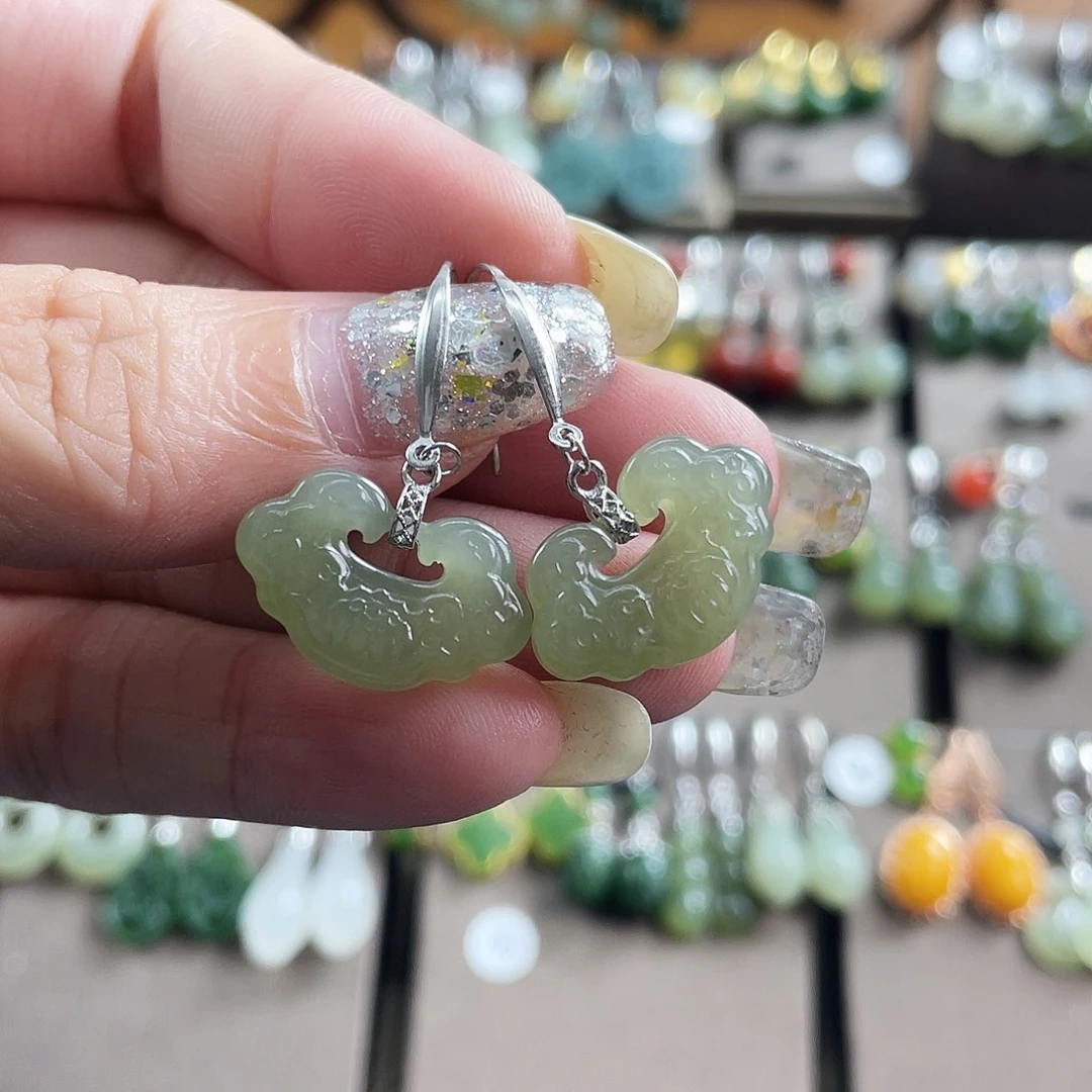 和田玉银S925镶嵌耳饰