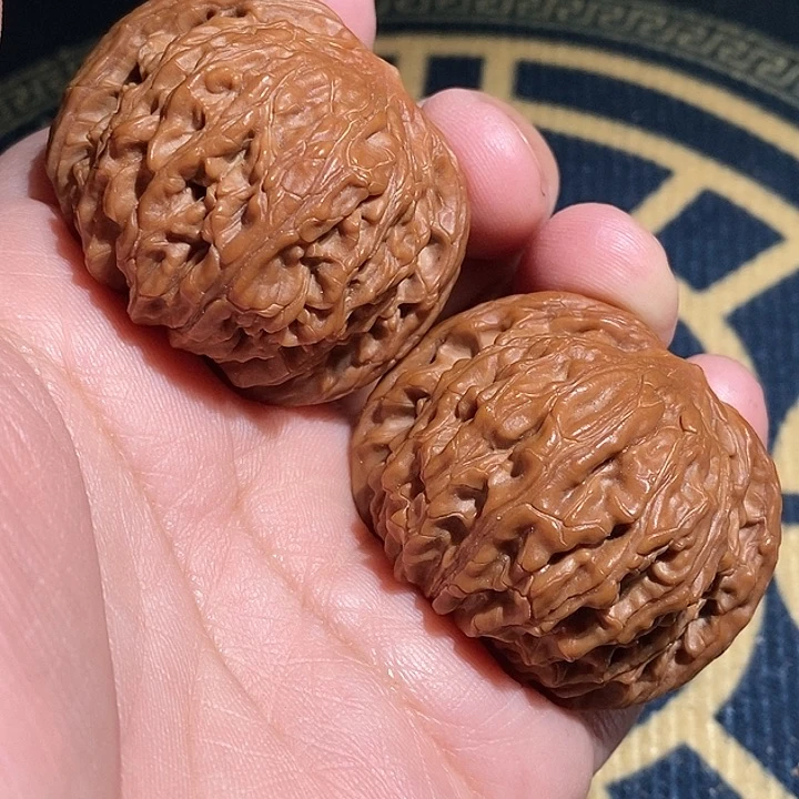 【闪购商品】文玩核桃吊坠星*雨磨盘