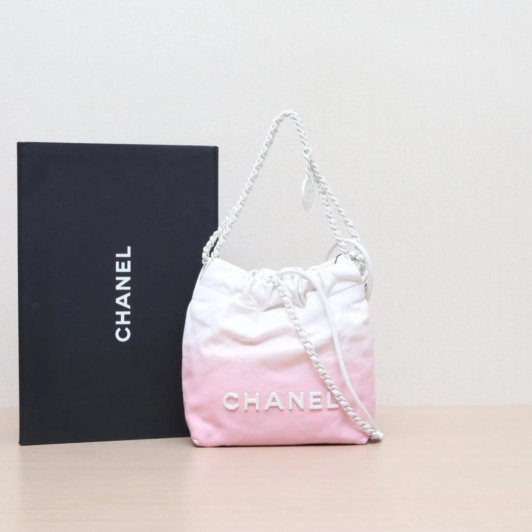 99新 Chanel/香奈儿 【66特价】24C 22Bag Mini 20cm 渐变色芯片